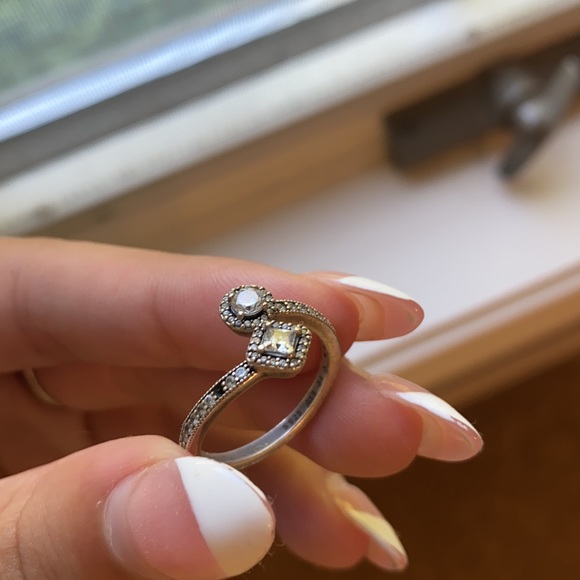 Pandora Ring - Picture 4 of 4